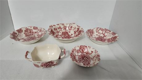 English Chippendale Johnson Bros. England 5 Piece