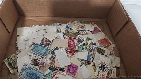 Loose Stamp Lot