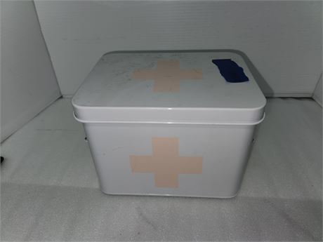 First aid metal box