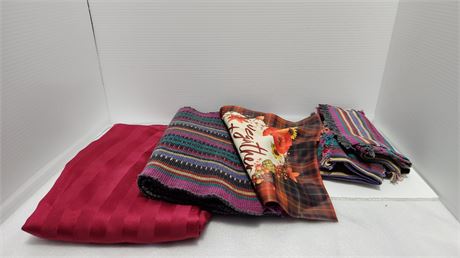 Place mats & runner