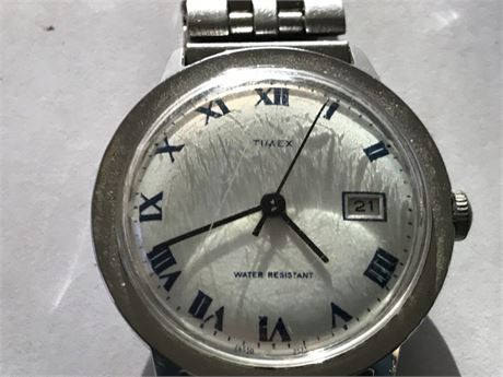 Timex Water Resistant Watch (Scratched Crystal)