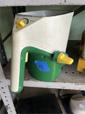 Scotts Hand-Held Spreader