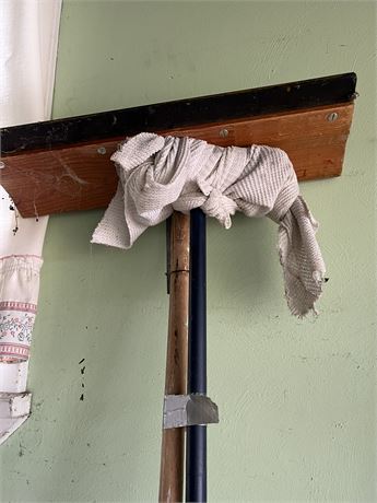 Squeegee