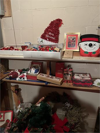 Christmas Decor Lot