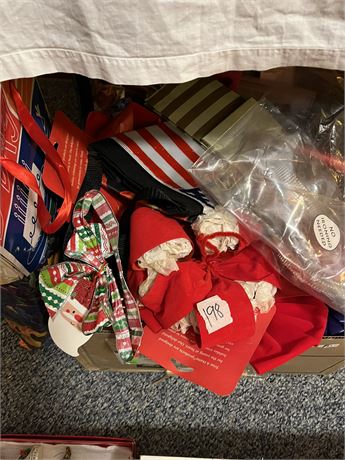 Christmas Decor, Wrapping and Bows