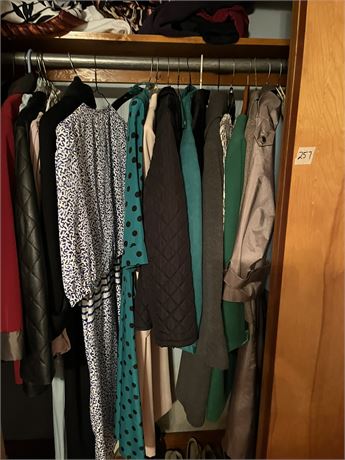 Women's Closet Lot