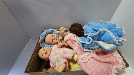 Flat Of dolls