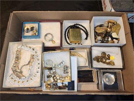 Flat Of Jewelry