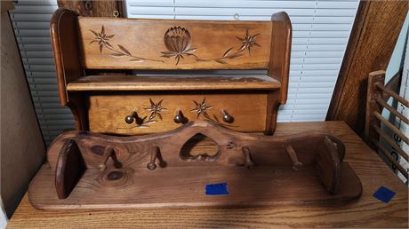 2 Shelves