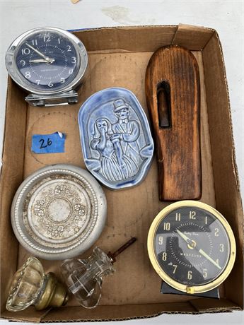 Vintage Clocks, Doorknobs, Decor