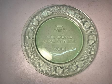 Pyrex 2001 World Kitchen Plate