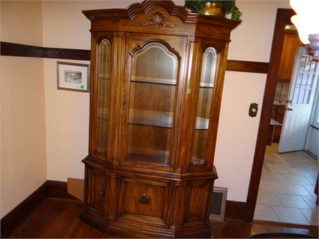 Display Cabinet