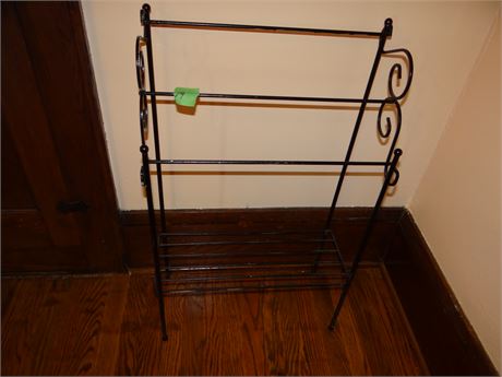 Quilt Towel Wire Rack