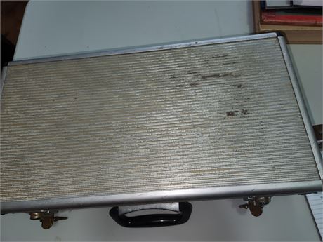 Metal case With Welding Rod & Wire