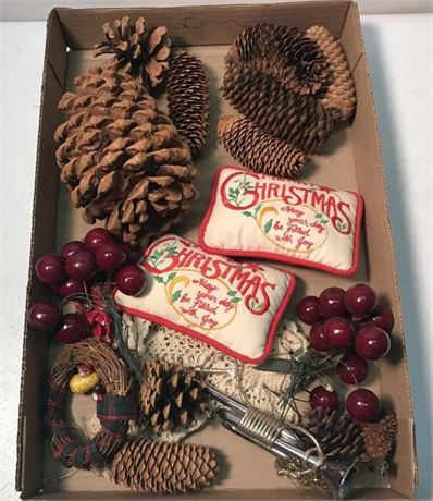 Flat of Christmas Deco