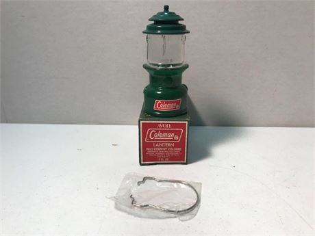Avon Coleman Lantern