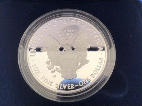 2018 American  Eagel Silver Dollar 99.9% Silver