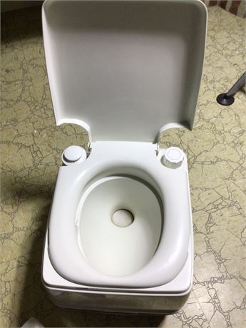 Porta Potty with Chemical Treatments