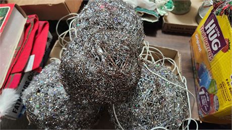 Lot Of 3 Large Light Up Glitter Ornaments & 1 Small Ornament