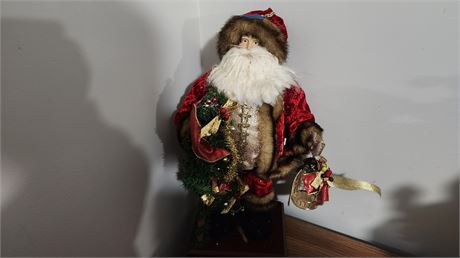 Heavy Christmas Santa Claus Attached To A Base
