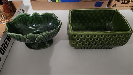 2 Green Planters & 2 Beer Steins