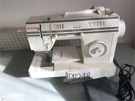 Singer Sewing Machine (#2)