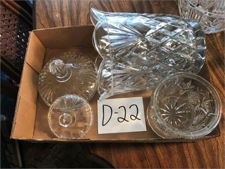 2pcs. of Misc. Crystal Glass
