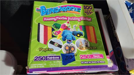 Bendaroos & Friendship Bracelets