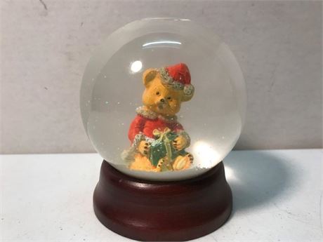 Santa Bear Snowglobe