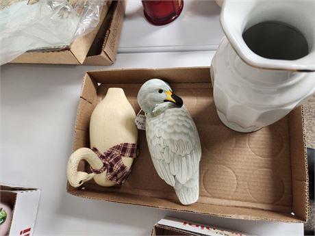 2 Ducks & a Vase