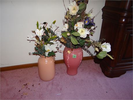 2 Vases
