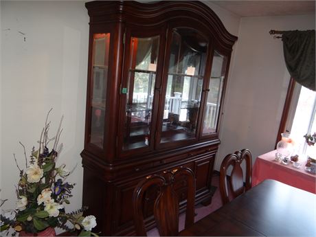 Lighted Curio