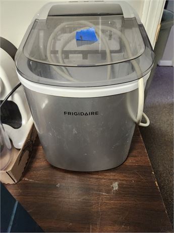 Frigidaire Ice Maker