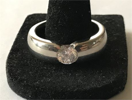 Stamped DQCZ JJJ China T1 Size 9 Ring