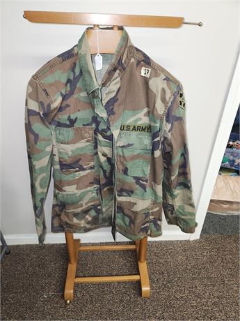 Army Shirt Size Medium Regular