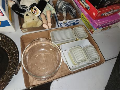 Miscellaneous Pyrex Glassware