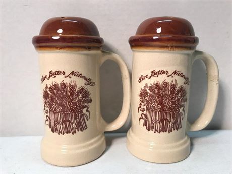 1977 Enesco Stoneware Salt & Pepper Shakers