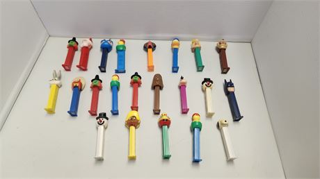 Lot Of 22 Vintage Pez