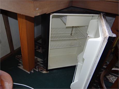 Dorm Refrigerator