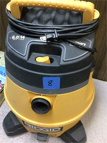 Rigid Shop Vac with all tools and extra filters