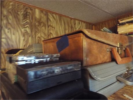Cassetts, Cassett Cases