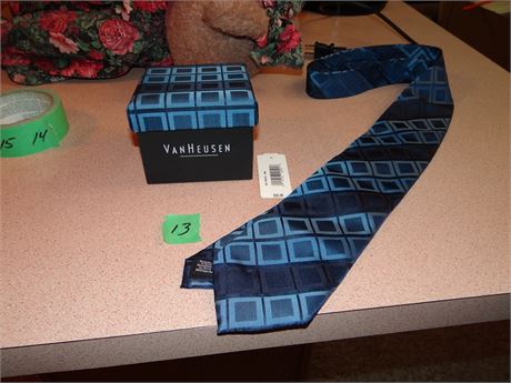 Van Heusen Tie
