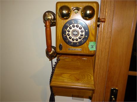 Display Telephone