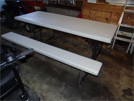 Plastic Picnic  Table