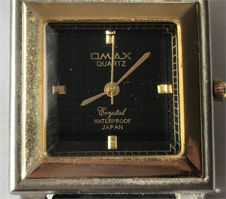 Omax Quartz Crystal Watch