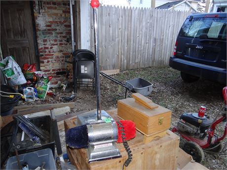 Shoe Shine Machine and Box