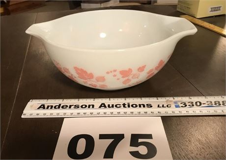 Pyrex Gooseberry White & Pink Cinderella Mixing Bowl