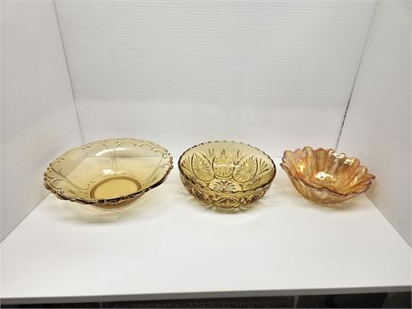 3 Glass Serving Bowls