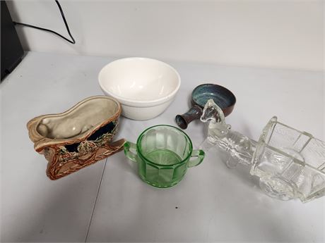 Hull Bowl, Glass Donkey, possible uranium glass