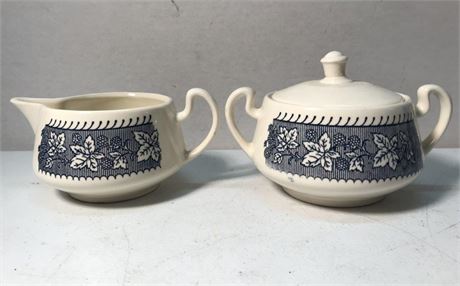 Homer Laughlin Sugar Bowl & Creamer